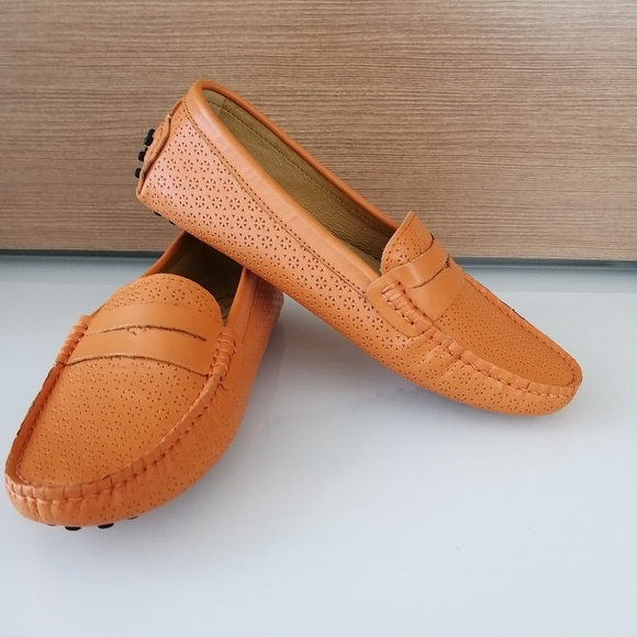 Tod's Gommino Leather Driving Loafers Lasercut Orange Woman's 36 (6 US) Like New - Picture 3 of 17